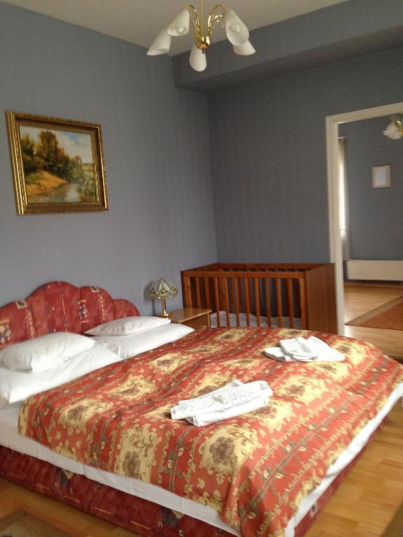 Hotel Arany Trofea エゲル 部屋 写真